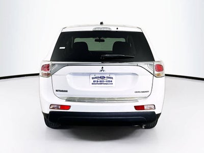 2014 Mitsubishi Outlander ES