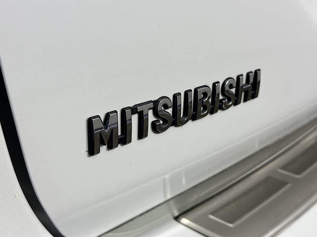 2014 Mitsubishi Outlander ES