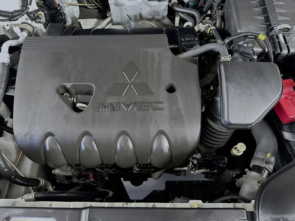 2014 Mitsubishi Outlander ES