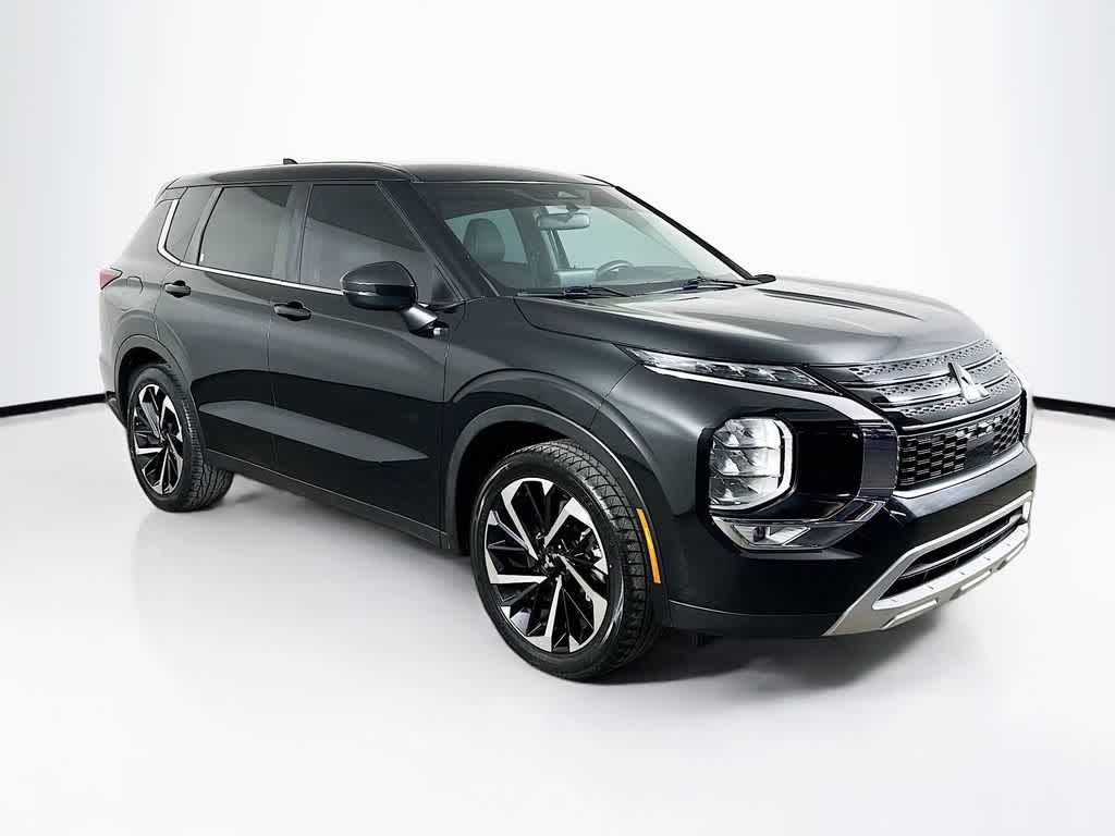 2023 Mitsubishi Outlander SE Special Edition