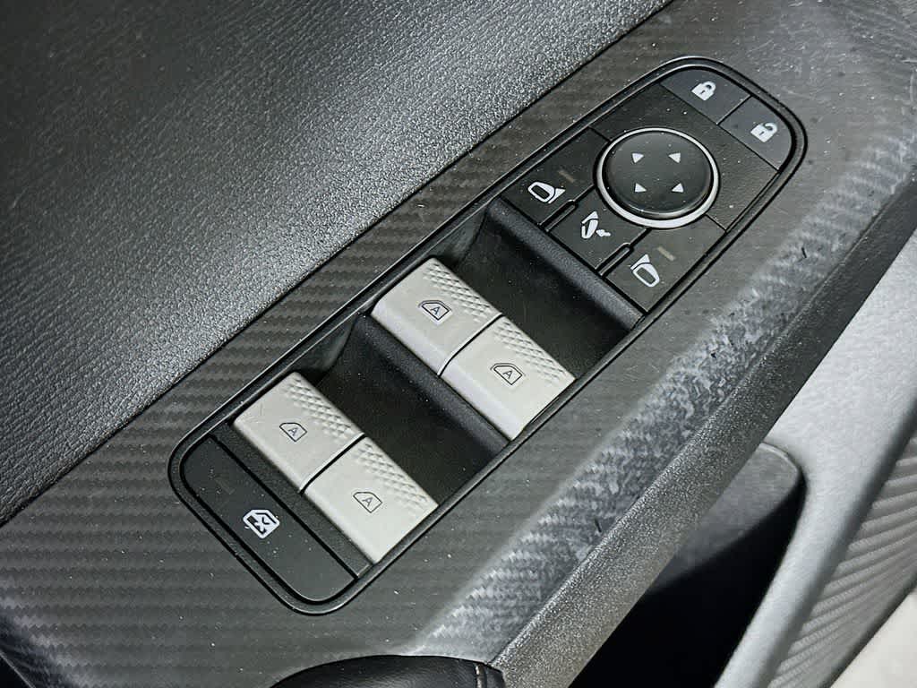 2023 Mitsubishi Outlander SE Special Edition