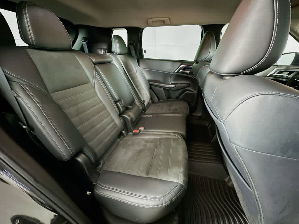 2023 Mitsubishi Outlander SE Special Edition