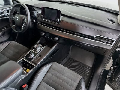 2023 Mitsubishi Outlander SE Special Edition