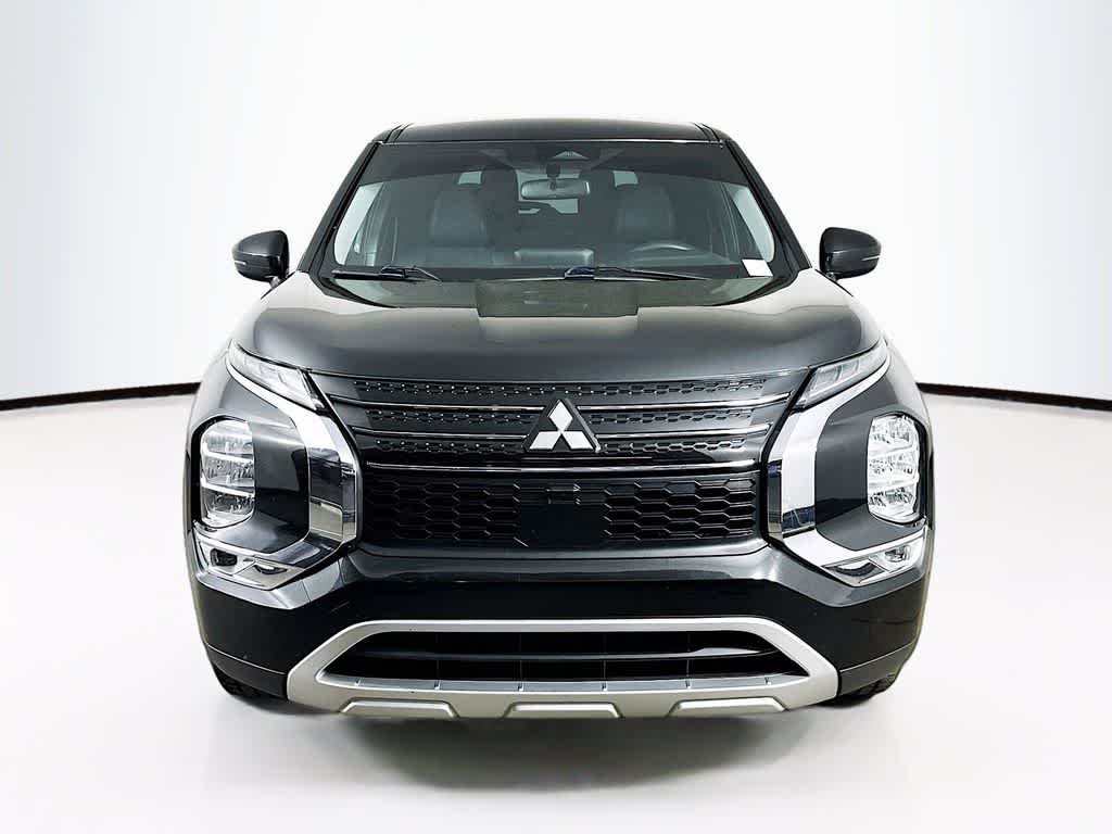 2023 Mitsubishi Outlander SE Special Edition