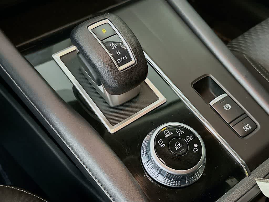2024 Mitsubishi Outlander ES