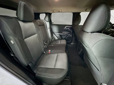 2024 Mitsubishi Outlander ES
