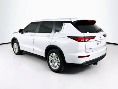 2024 Mitsubishi Outlander ES