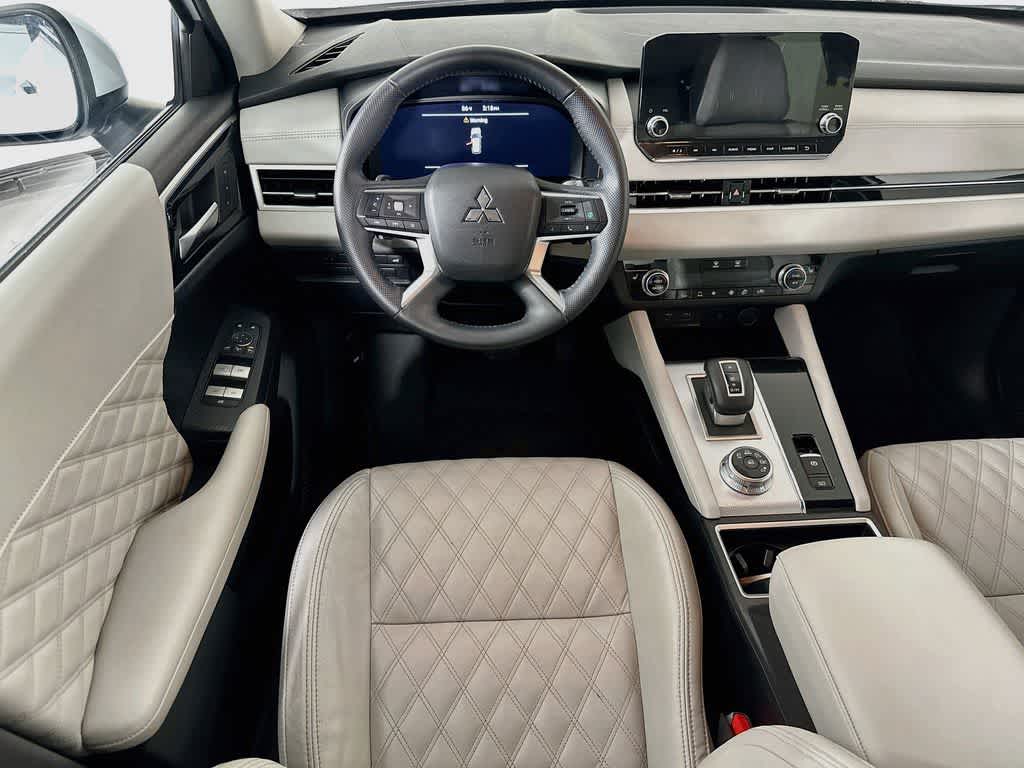 2024 Mitsubishi Outlander SEL