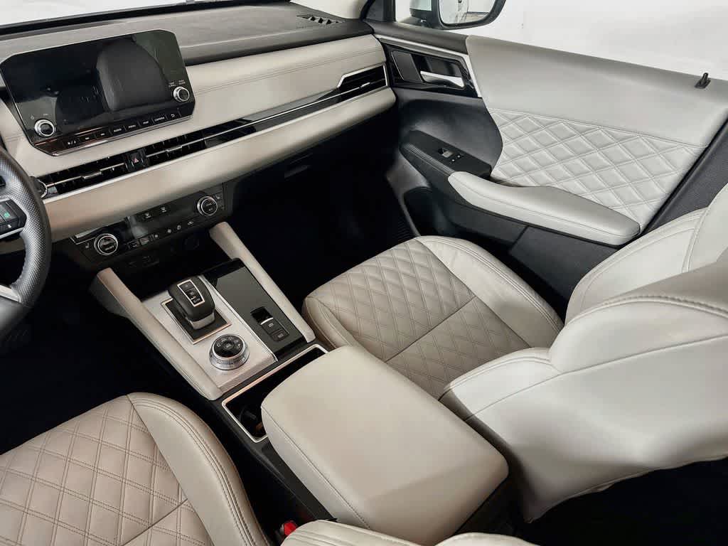 2024 Mitsubishi Outlander SEL