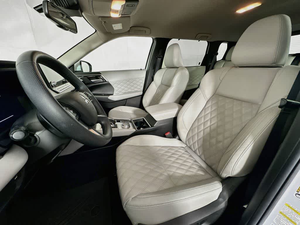 2024 Mitsubishi Outlander SEL