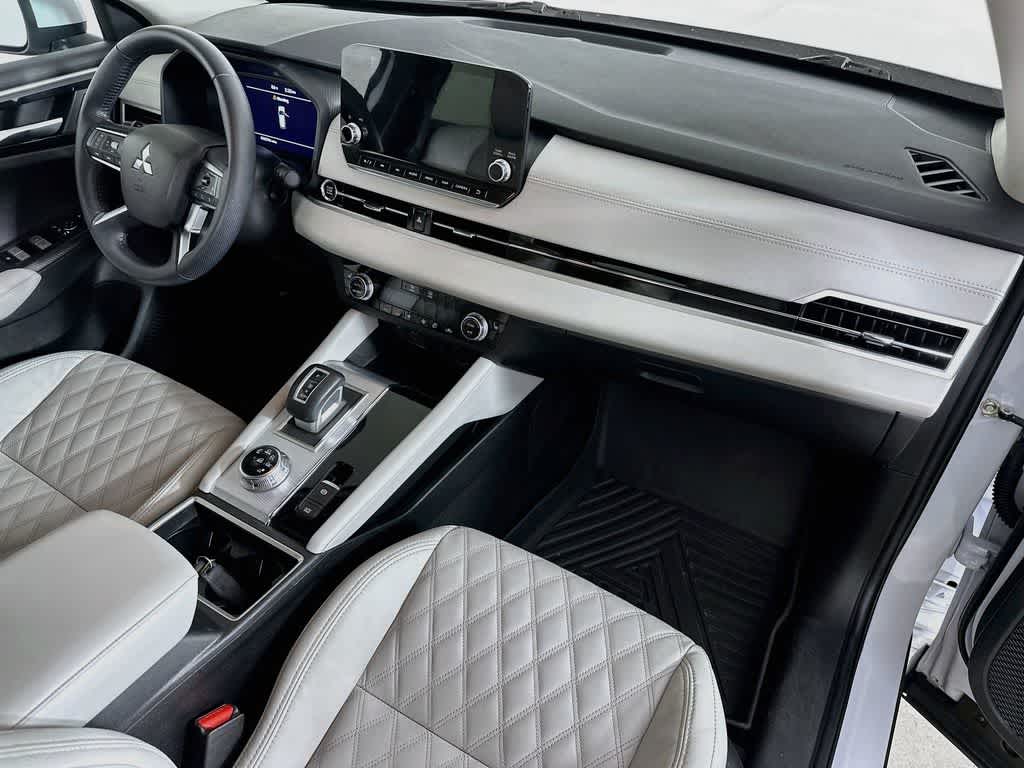 2024 Mitsubishi Outlander SEL
