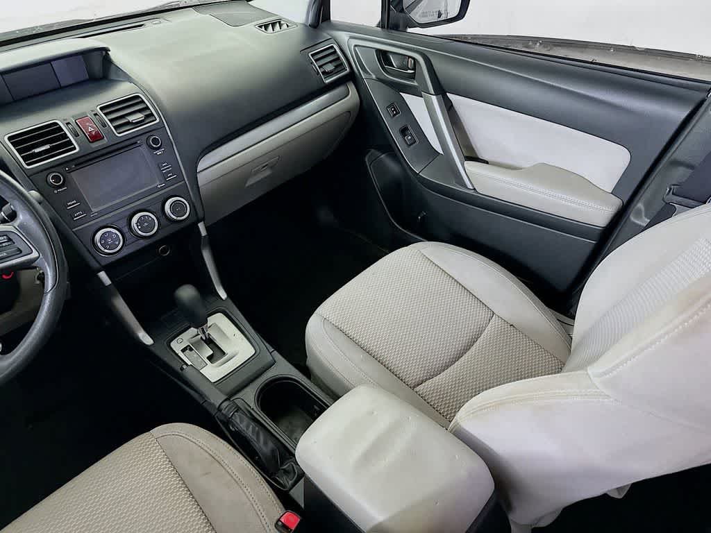 2016 Subaru Forester 2.5i