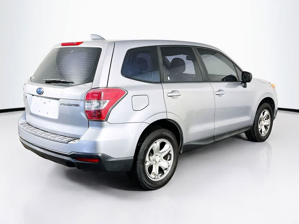 2016 Subaru Forester 2.5i