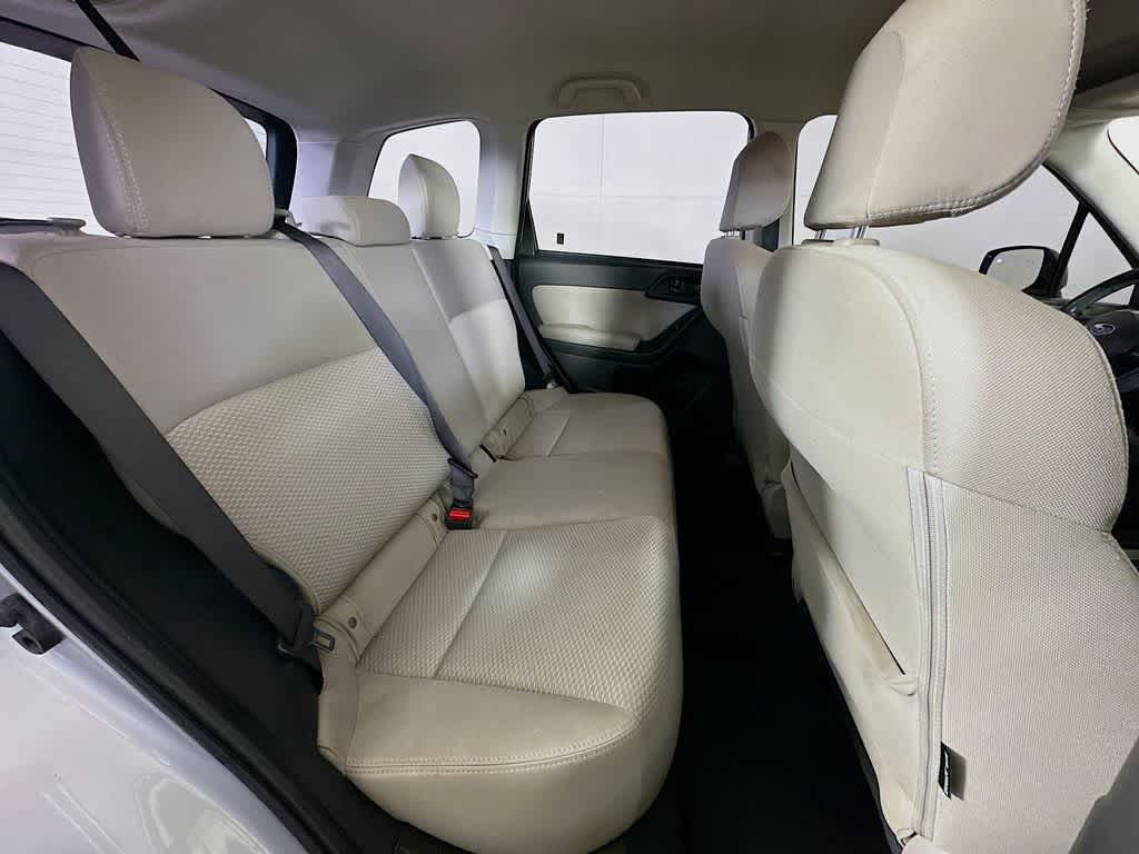 2016 Subaru Forester 2.5i