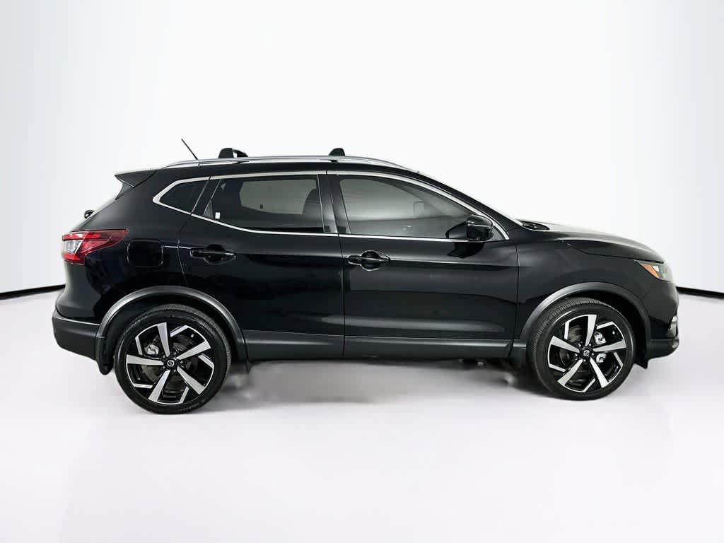 2022 Nissan Rogue Sport SL