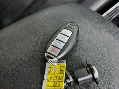 2016 INFINITI QX70 Base