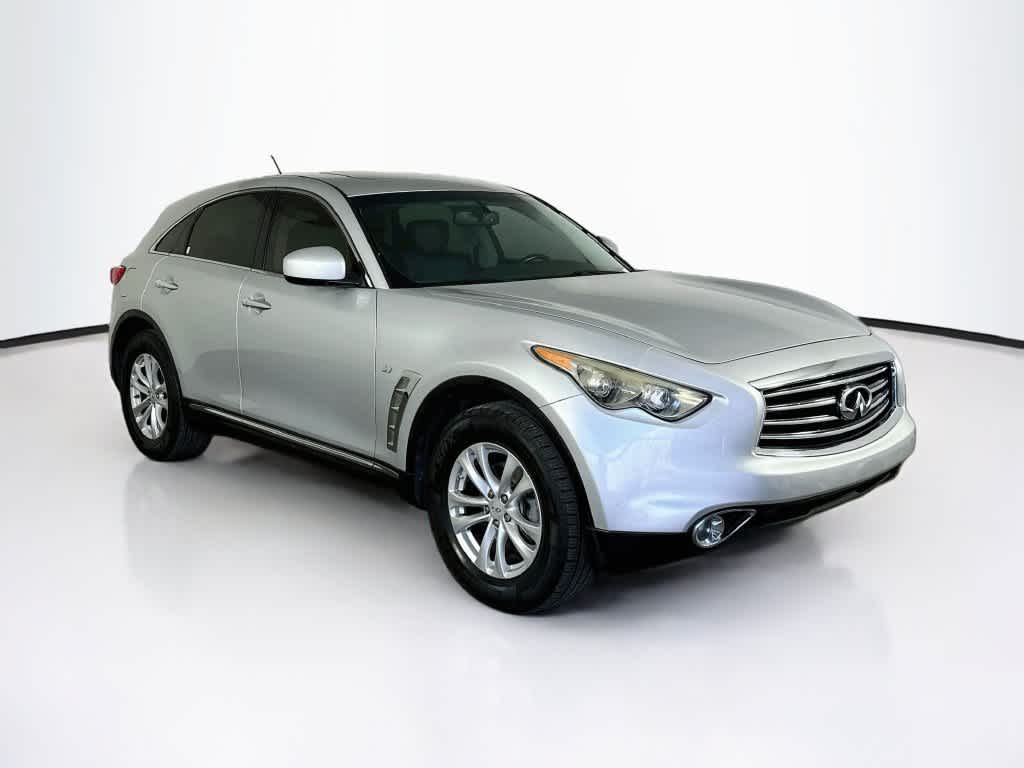 2016 INFINITI QX70 Base