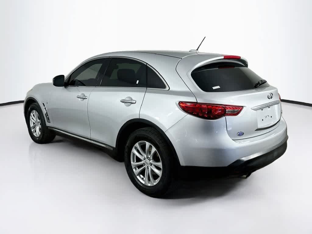 2016 INFINITI QX70 Base