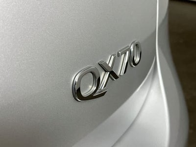 2016 INFINITI QX70 Base