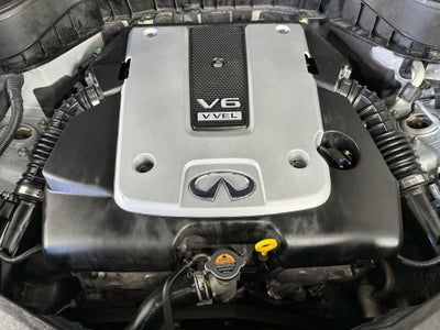 2016 INFINITI QX70 Base