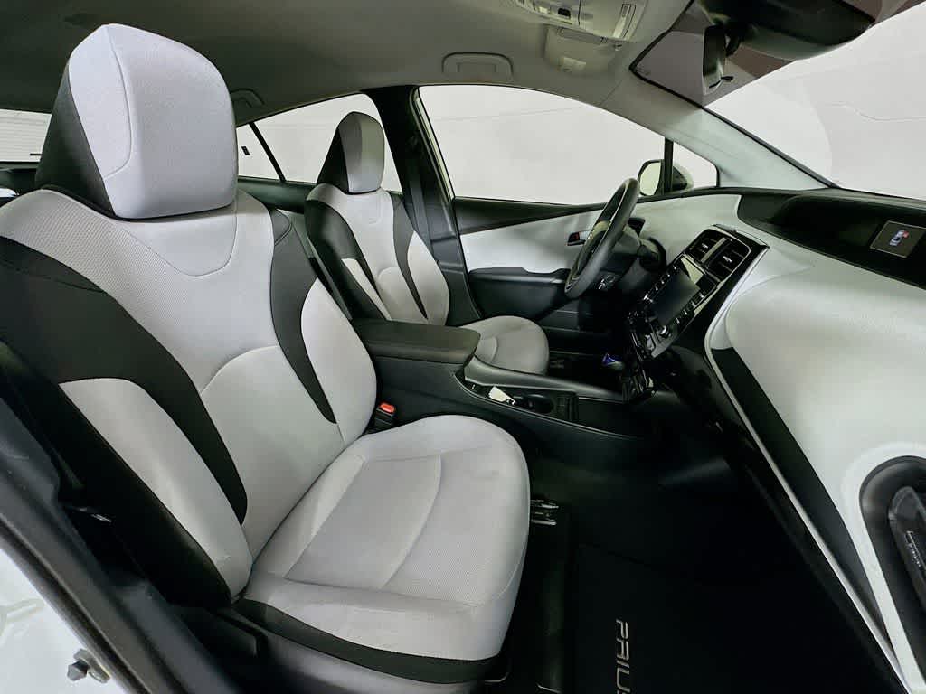 2021 Toyota Prius L Eco