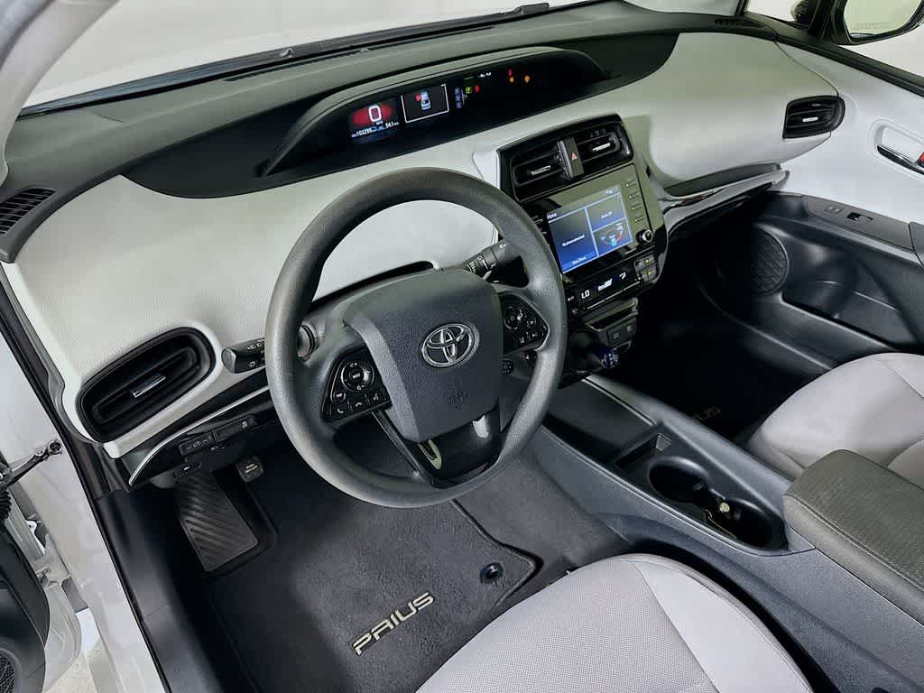 2021 Toyota Prius L Eco