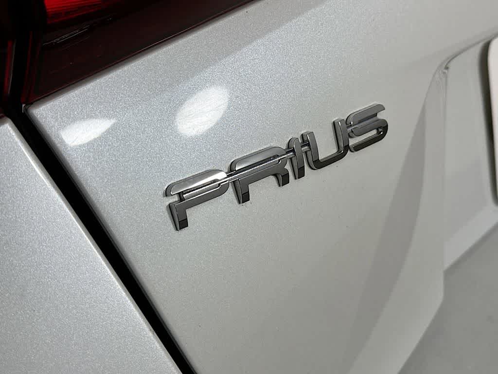 2021 Toyota Prius L Eco