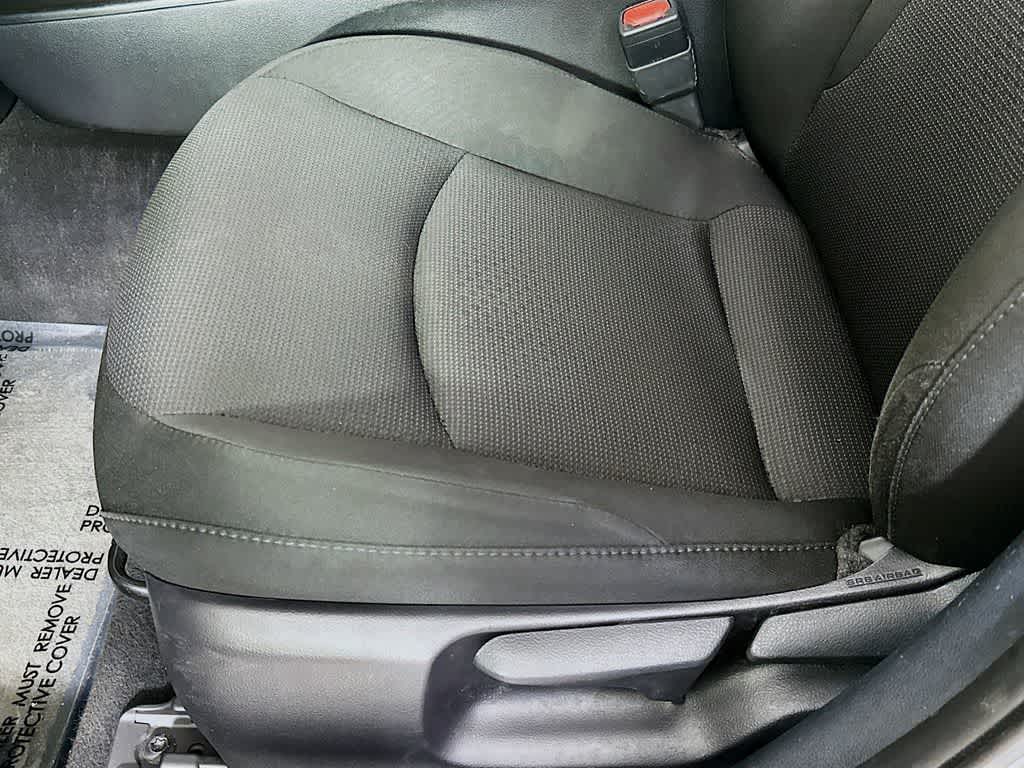 2022 Toyota Prius L Eco
