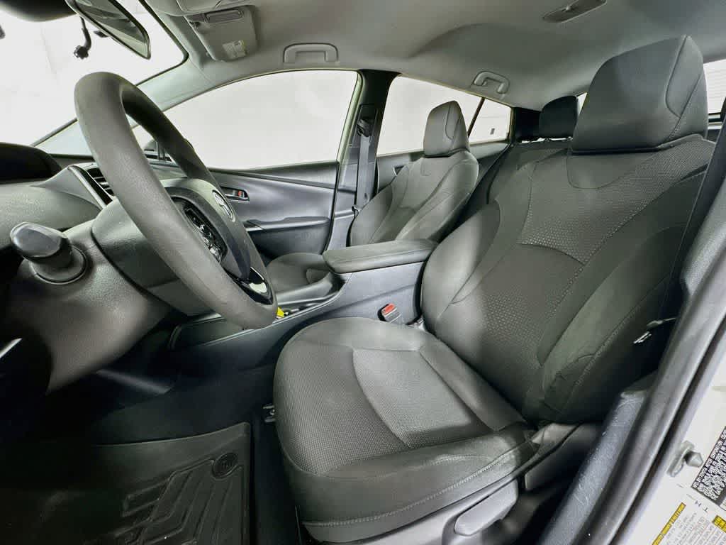 2020 Toyota Prius LE