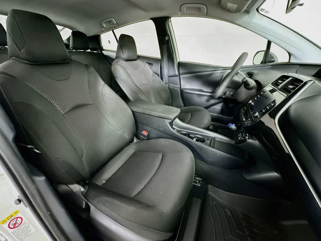 2020 Toyota Prius LE