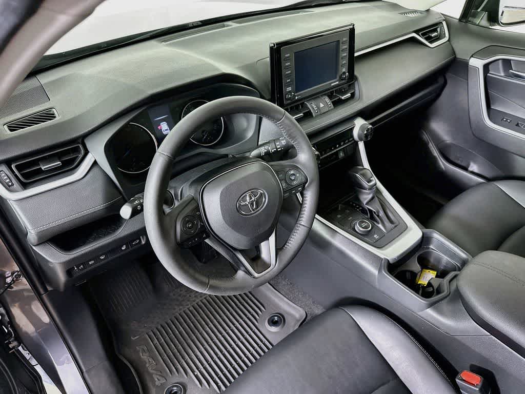 2021 Toyota RAV4 Hybrid XLE Premium