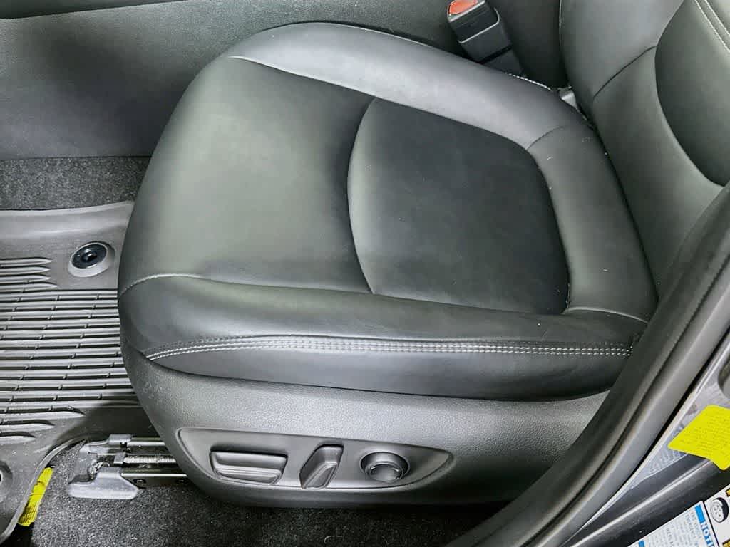 2021 Toyota RAV4 Hybrid XLE Premium