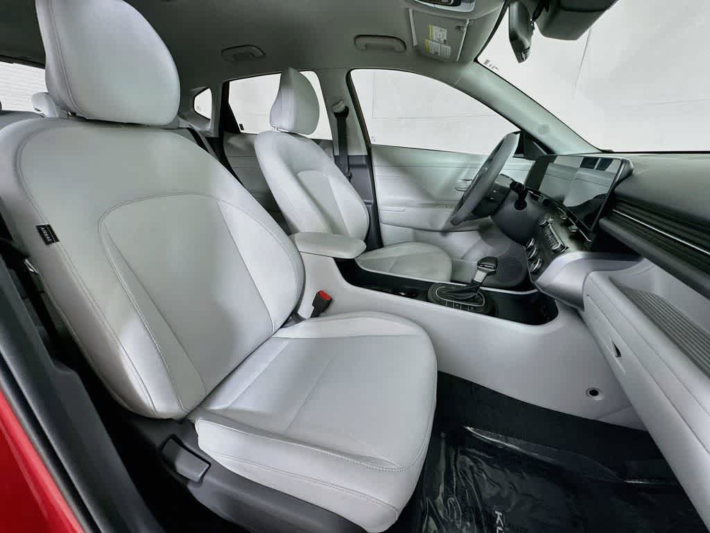 2025 Hyundai Kona SE