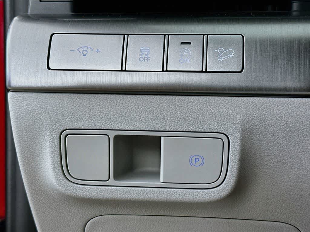 2025 Hyundai Kona SE