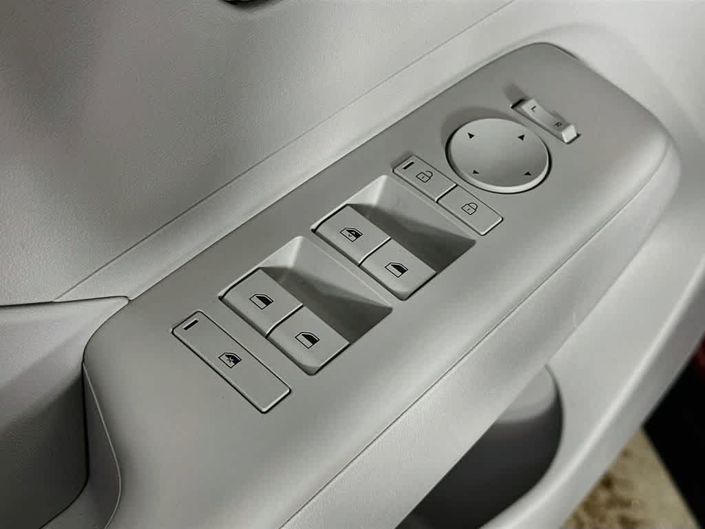 2025 Hyundai Kona SE