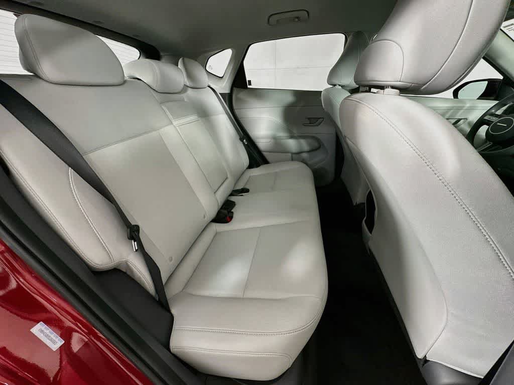 2025 Hyundai Kona SE