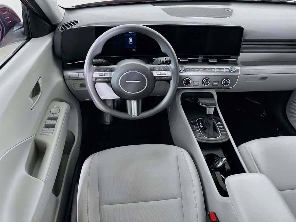 2025 Hyundai Kona SE