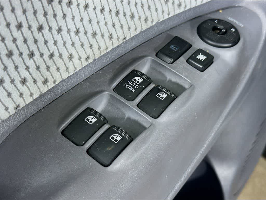 2005 Hyundai Tucson Sport