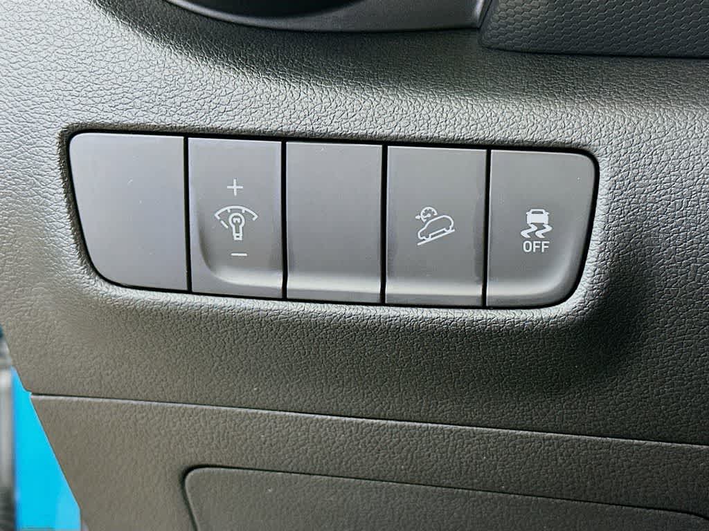 2023 Hyundai Kona SE