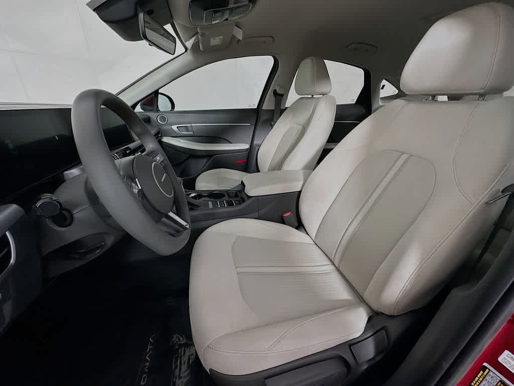 2025 Hyundai Sonata SE