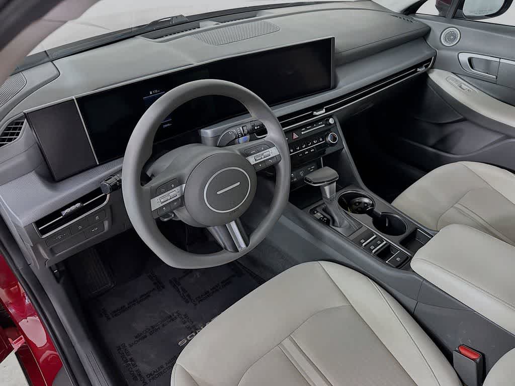 2025 Hyundai Sonata SE