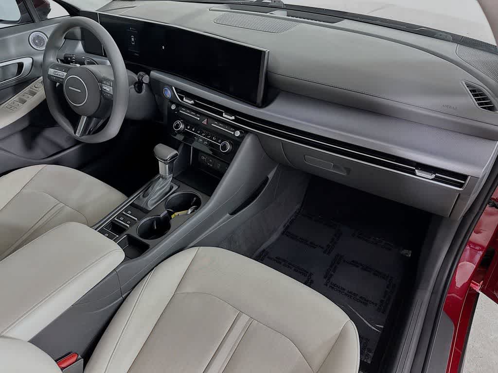 2025 Hyundai Sonata SE