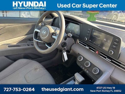 2024 Hyundai Elantra SE