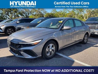 2024 Hyundai Elantra SE