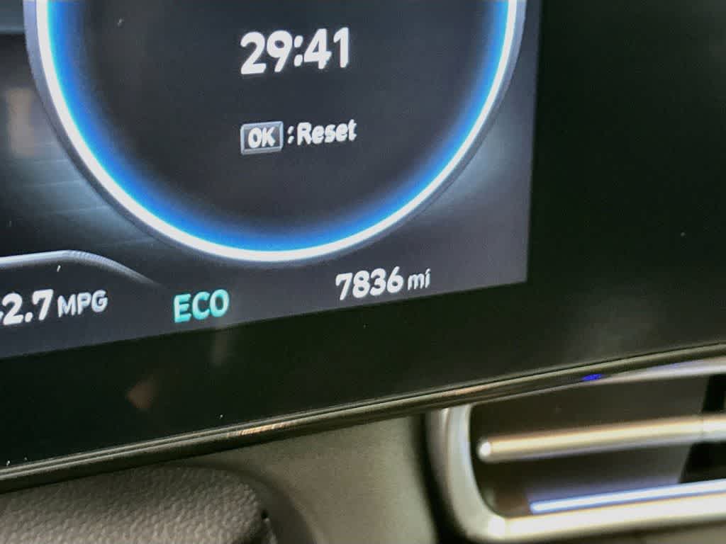 2024 Hyundai Elantra Hybrid Limited