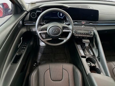 2022 Hyundai Elantra Limited