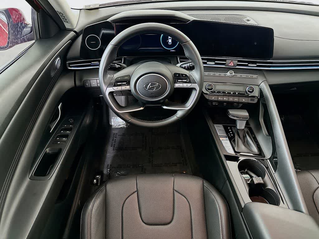 2022 Hyundai Elantra Limited