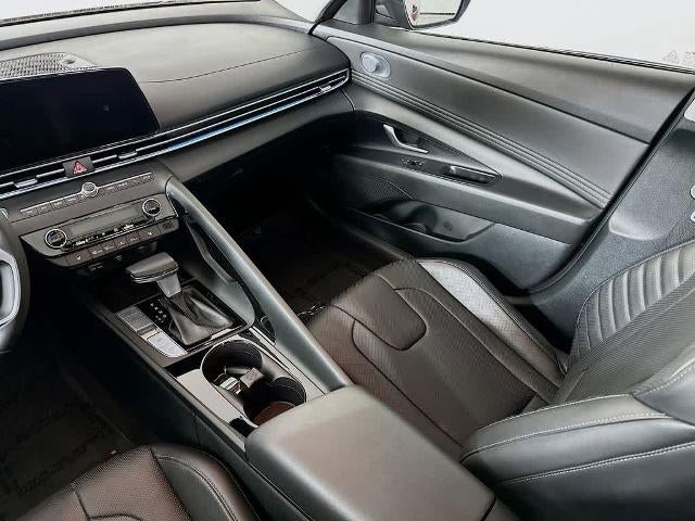 2022 Hyundai Elantra Limited