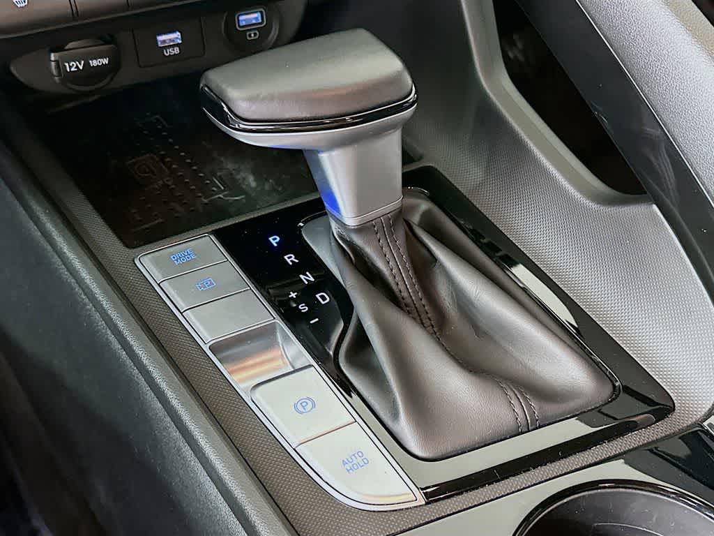 2022 Hyundai Elantra Limited