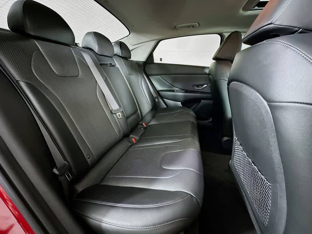 2022 Hyundai Elantra Limited